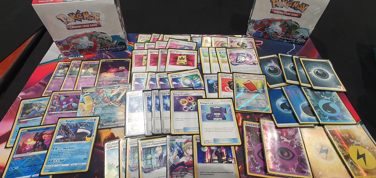 DoAMakiRollTV's tweet photo. Got top 16 today at the Utrecht special event. 1 win away from topcut so unfortunate 🥲. But it was a good showing and im happy to have been able to give Kyogre its last hooruh before he goes to the expanded format in the sky +80CP https://t.co/uL32FzRa0R