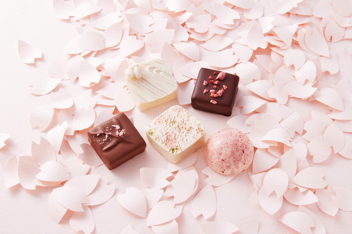 paletdorsaegusa's tweet photo. 春パフェは春チョコレートと連動して桜と素材のペアリングをテーマに仕上げました。食べ進める中で変化する春を感じる味わいをお楽しみ下さい。
カカオ豆から作る自家製のチョコレートやアイスクリームなど、すべてオリジナルで手作りしていますので売り切れも出てしまいます。よろしくご理解下さい。 https://t.co/nWZPXC3bOY