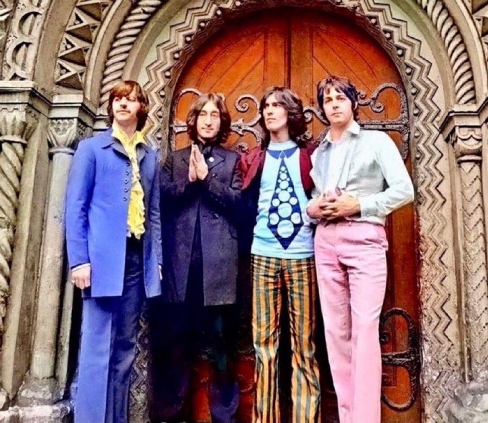 July 1968, London #TheBeatles #maddayout #1960s #sixties #sixtiesstyle #beatleslondon
