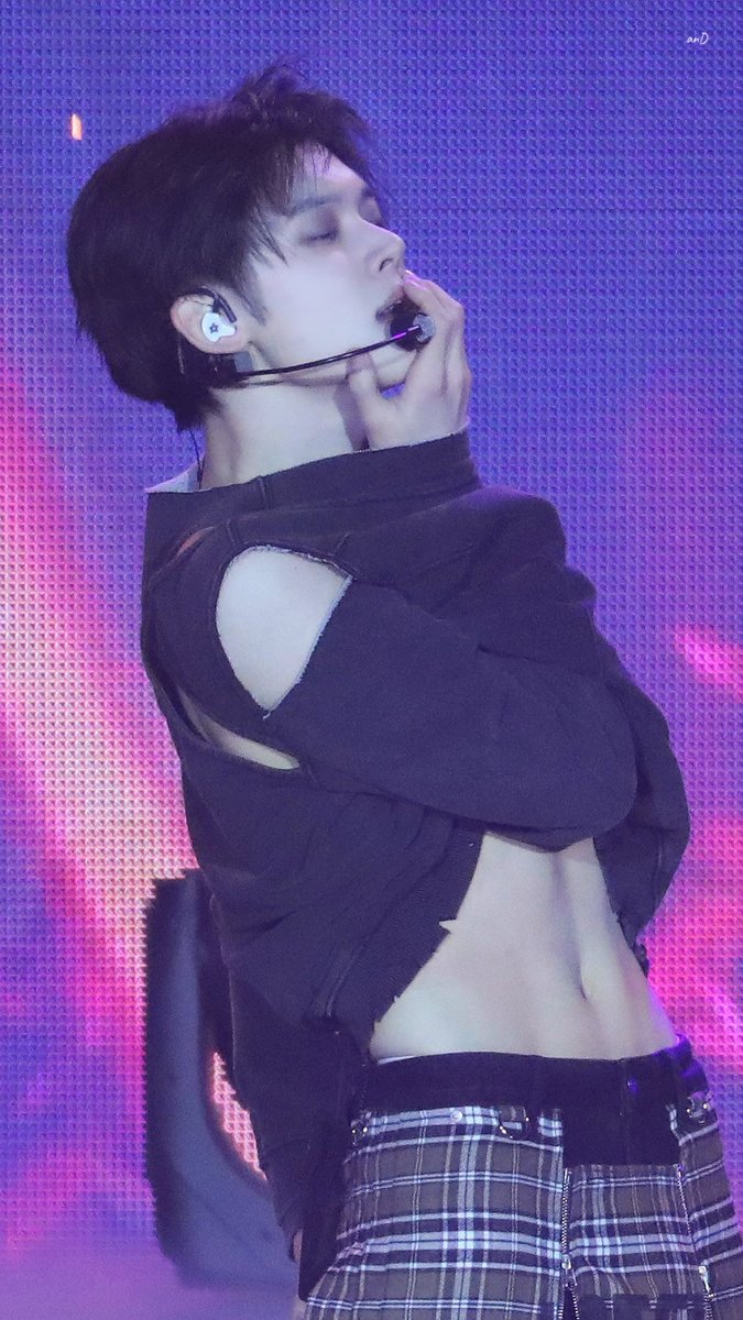 240303 PRESENT X TOGETHER

Guilty🩶

#연준 #YEONJUN #ヨンジュン #투모로우바이투게더 #TOMORROW_X_TOGETHER #TXT