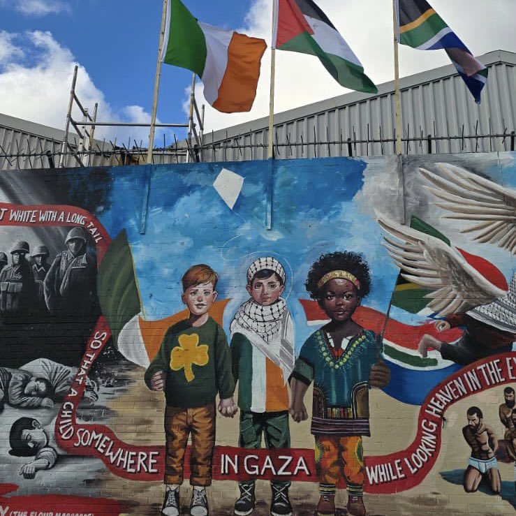 new mural unveiled in west belfast 🇮🇪🇵🇸🇿🇦