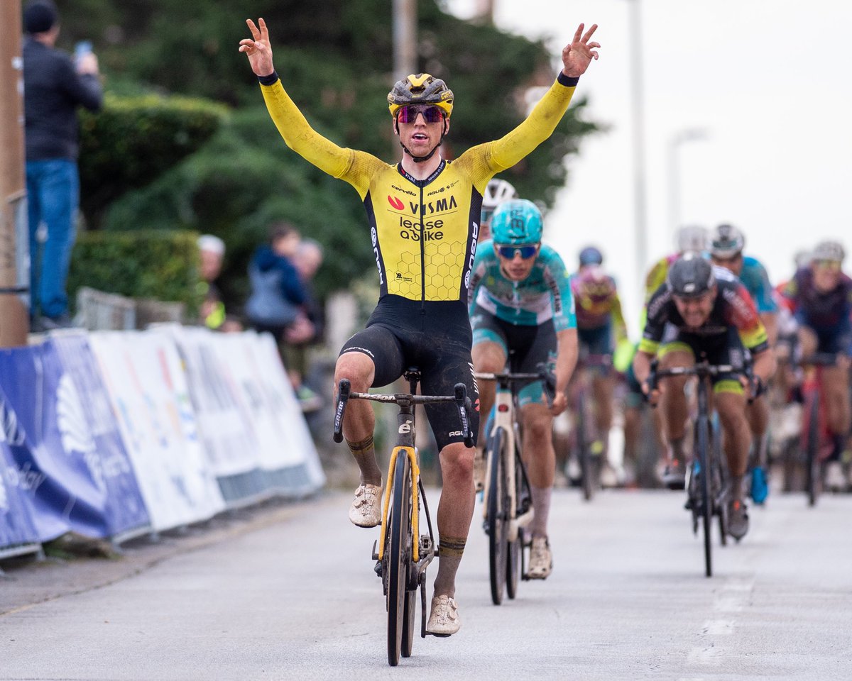 visma_lab_devo's tweet photo. 🇭🇷 #PorecTrophy
Another W for Matthew. 🥇 https://t.co/g63LowLMee