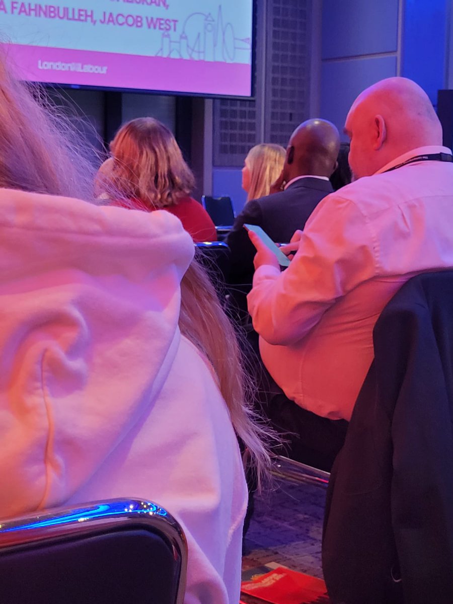 TheBigHon's tweet photo. I know the back of that head...
๐๐๐
#LonLab24 https://t.co/IwXvx35Osr