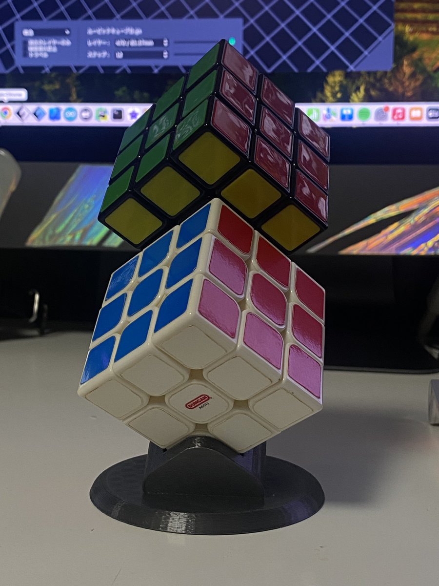 four_flat's tweet photo. ルービックキューブ飾るやつ

#一日一メイク
#3Dプリンター 
#flashforge https://t.co/ayJ88S9dF1