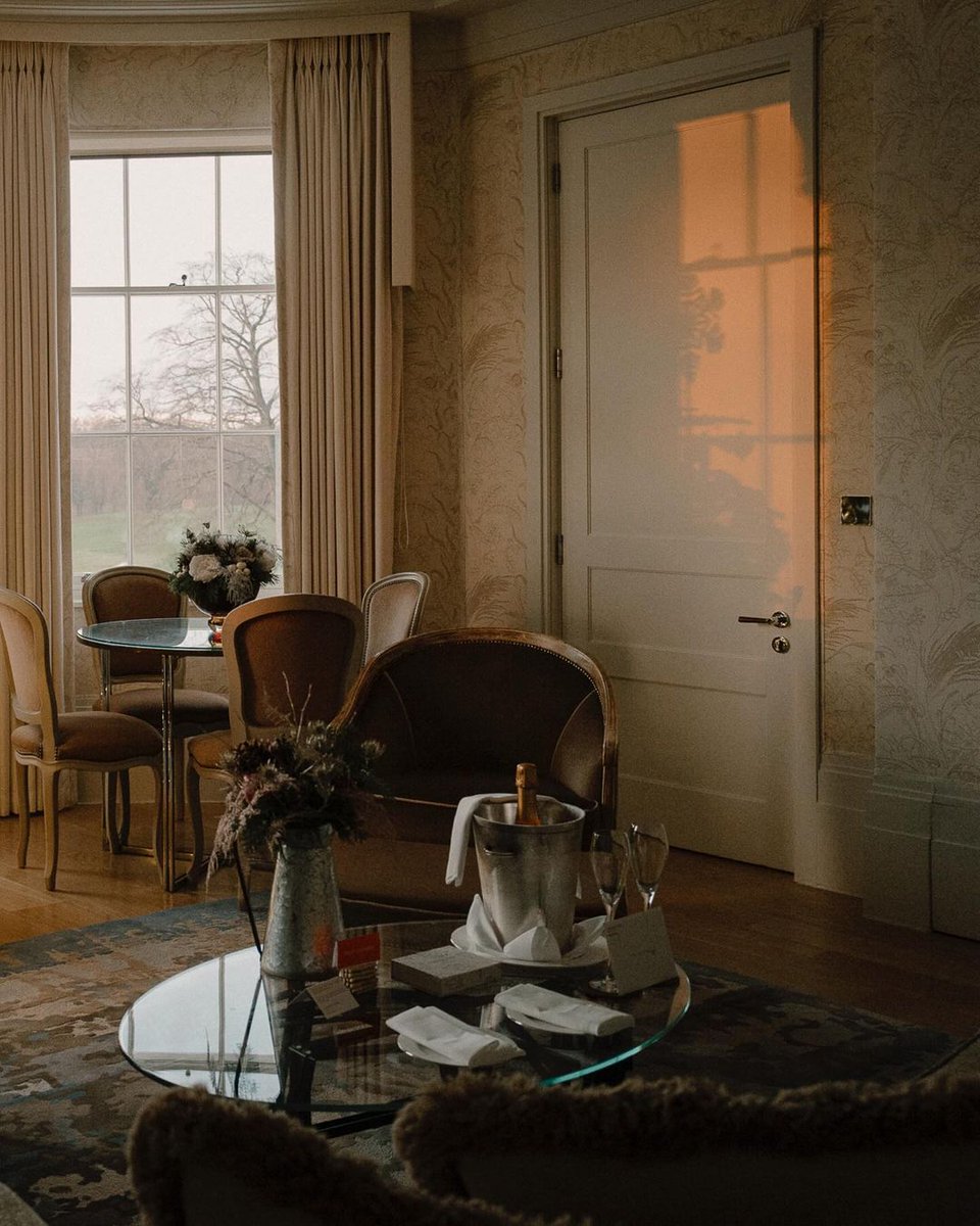 Unwinding in the comfort of your suite 
.
.
.
📸: <a href="/clairemenary/">Claire Menary</a> #coworthpark #dorchestercollection #DCmoments