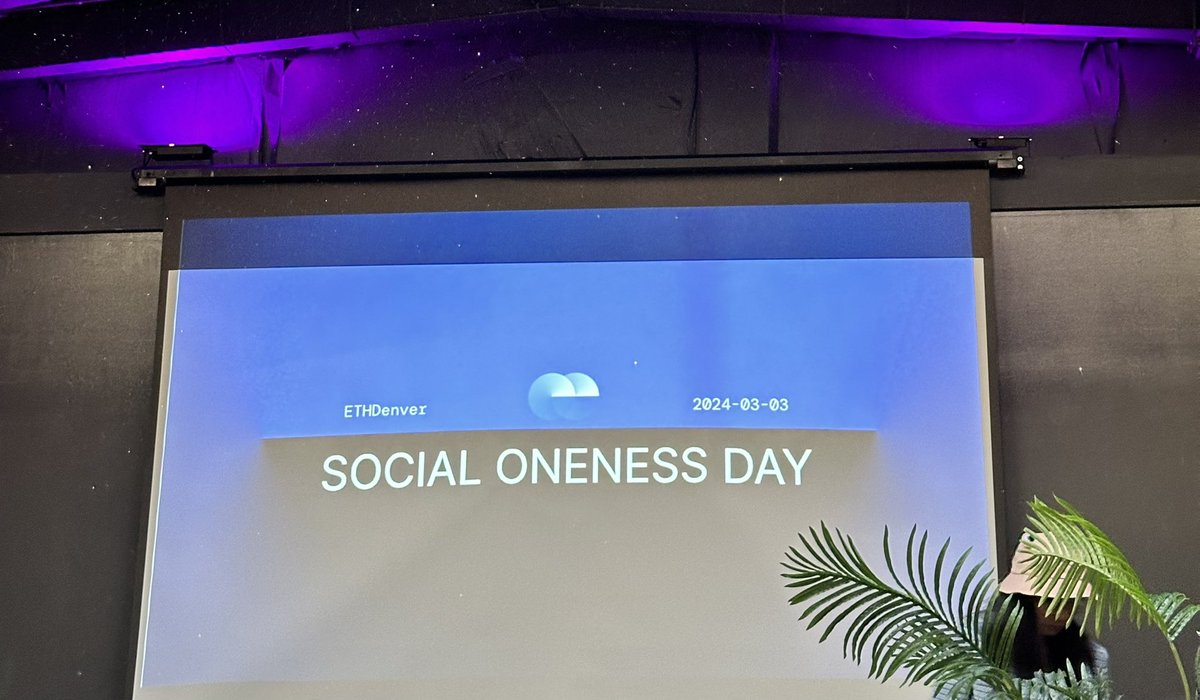 Making meaningful connections with the cool builders @JoinEdgeCity, @farcaster_xyz, @realMaskNetwork, @gitcoin, @zerion, @base & @EthereumDenver #SocialOneness #PairedWorld #NetworkState #DeSoc