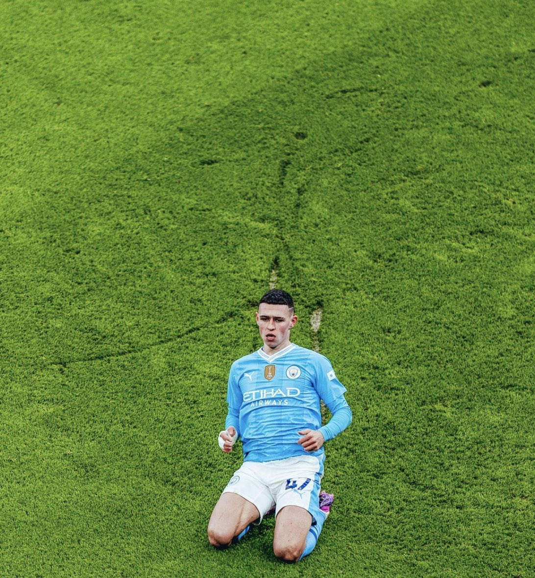 Qué bien que juega al fútbol el <a href="/ManCityES/">Manchester City</a> 🔥 

La ciudad está en orden 👊 🔵