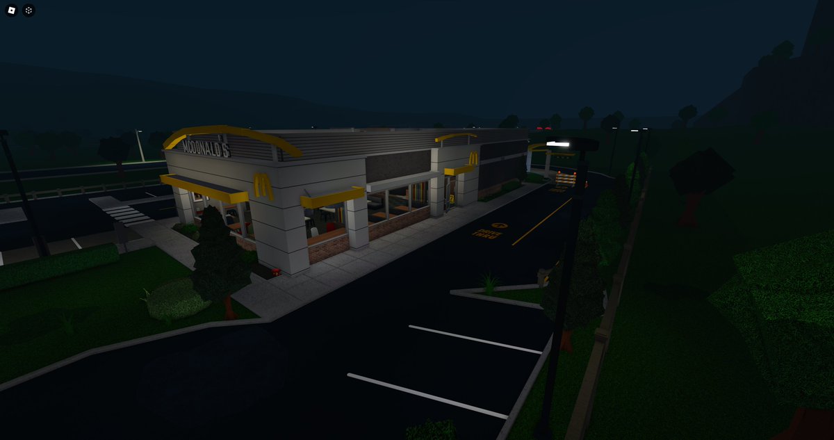 oof_ee's tweet image. here it is... at a value of $1,062,353 the mcdonalds is complete! #bloxburg