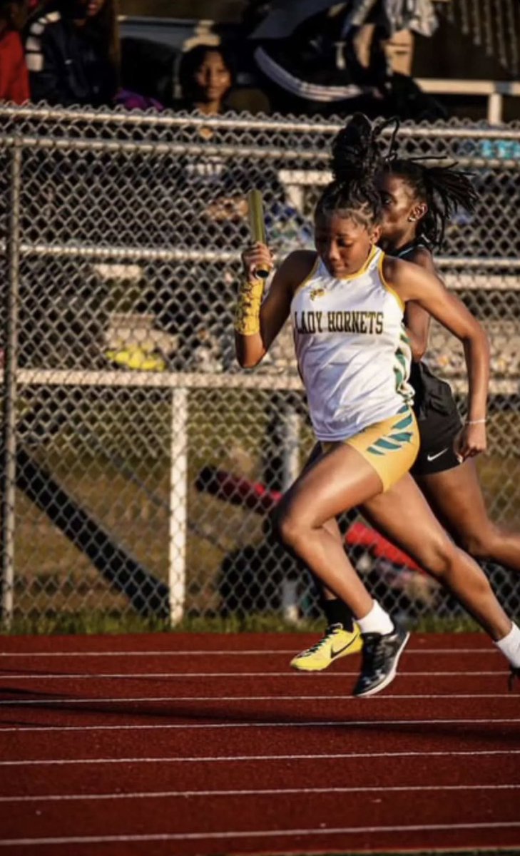 RayvilleF's tweet photo. Stride for greatness 😈 #VilleSpeed #SetTheStandard https://t.co/Kuj8kvlPwJ