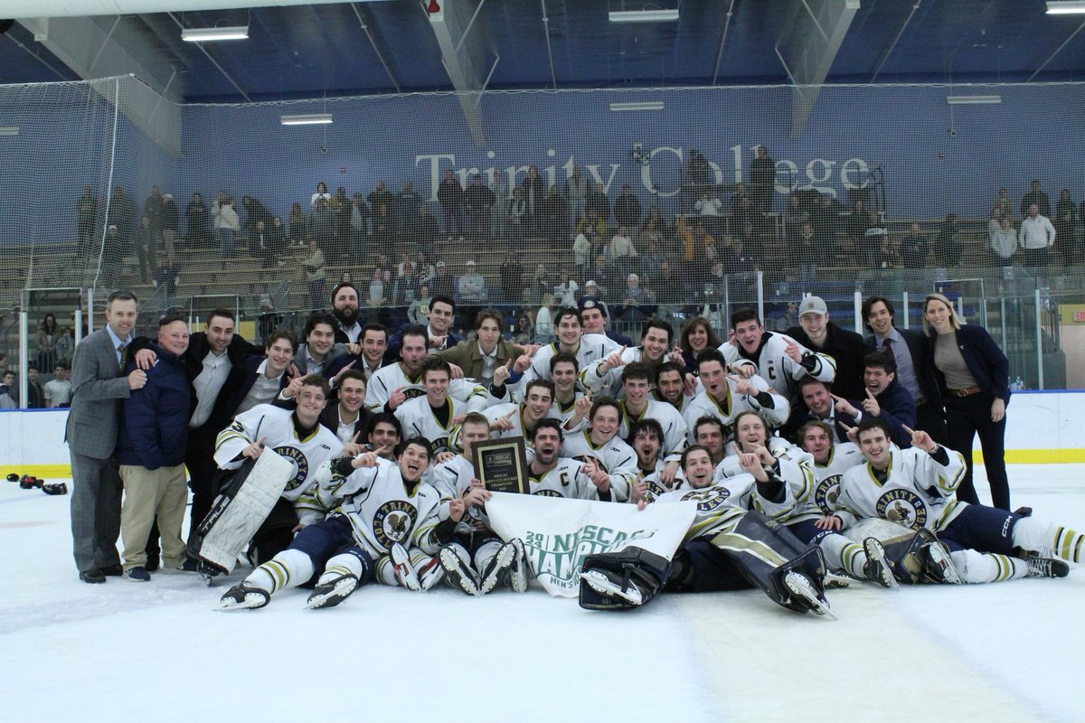M🏒 | @TCBantamsHockey are your 2024 NESCAC CHAMPIONS!! The Bantams defeated Tufts, 4-0, in the Champomship Game!! #RollBants🐓