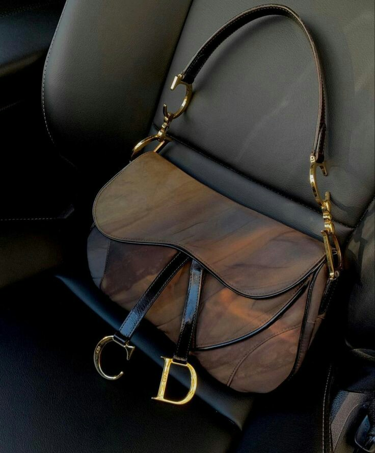 Excuse Prada tweet media