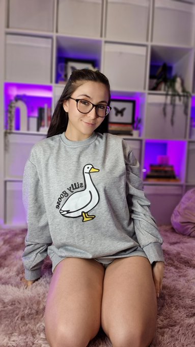 On or off? 🦆 https://t.co/0HWl4neuXx