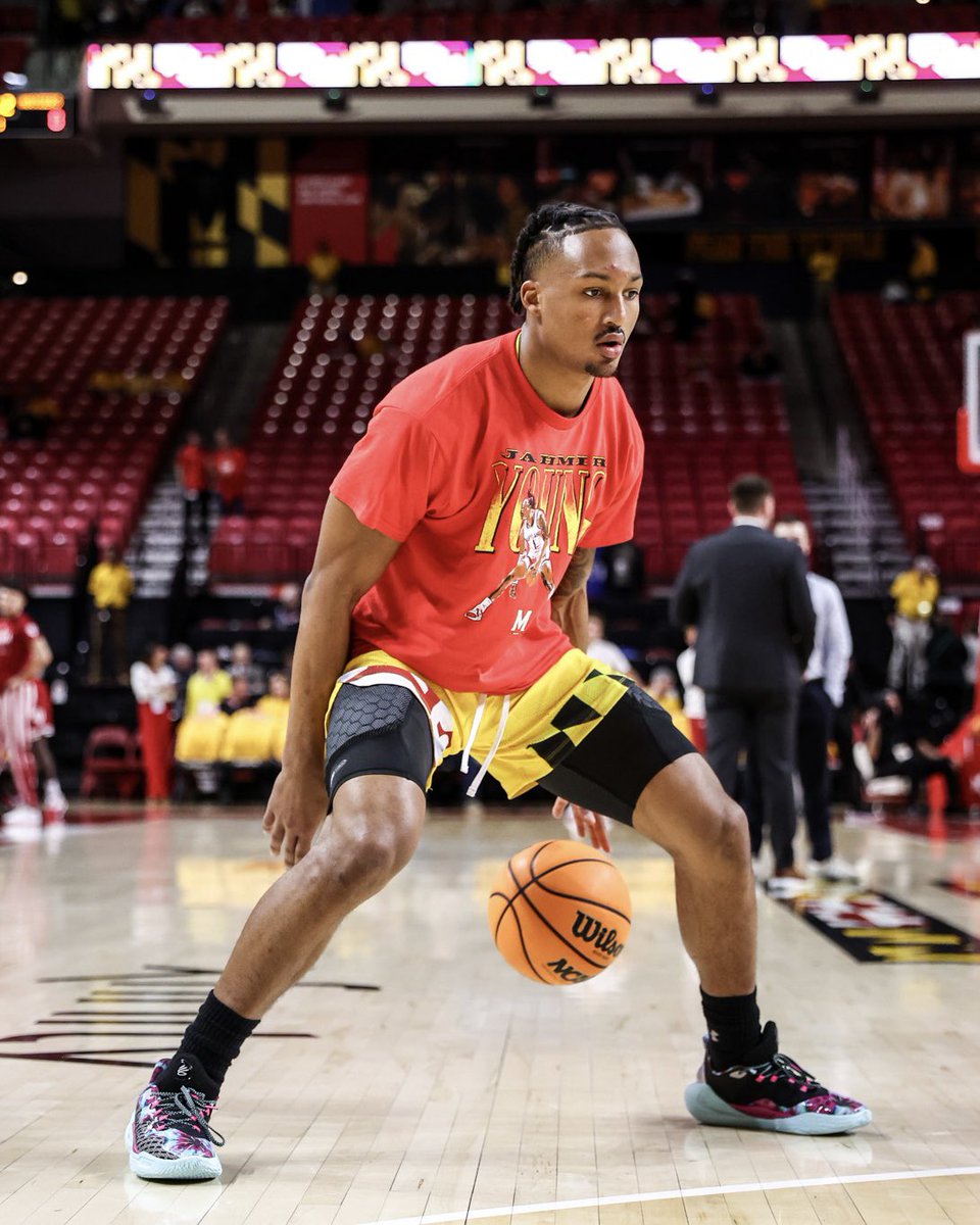 TerpsNILStore's tweet photo. Gameday at XFINITY! @Flyymir_ rocking the Offical Jahmir Time NIL Merch during warmups! 🔥
Get yours now! Link in bio!
#Maryland #GoMaryland #Terps #GoTerps #UMD #BigTen #B1G https://t.co/fpgp2Guy5v