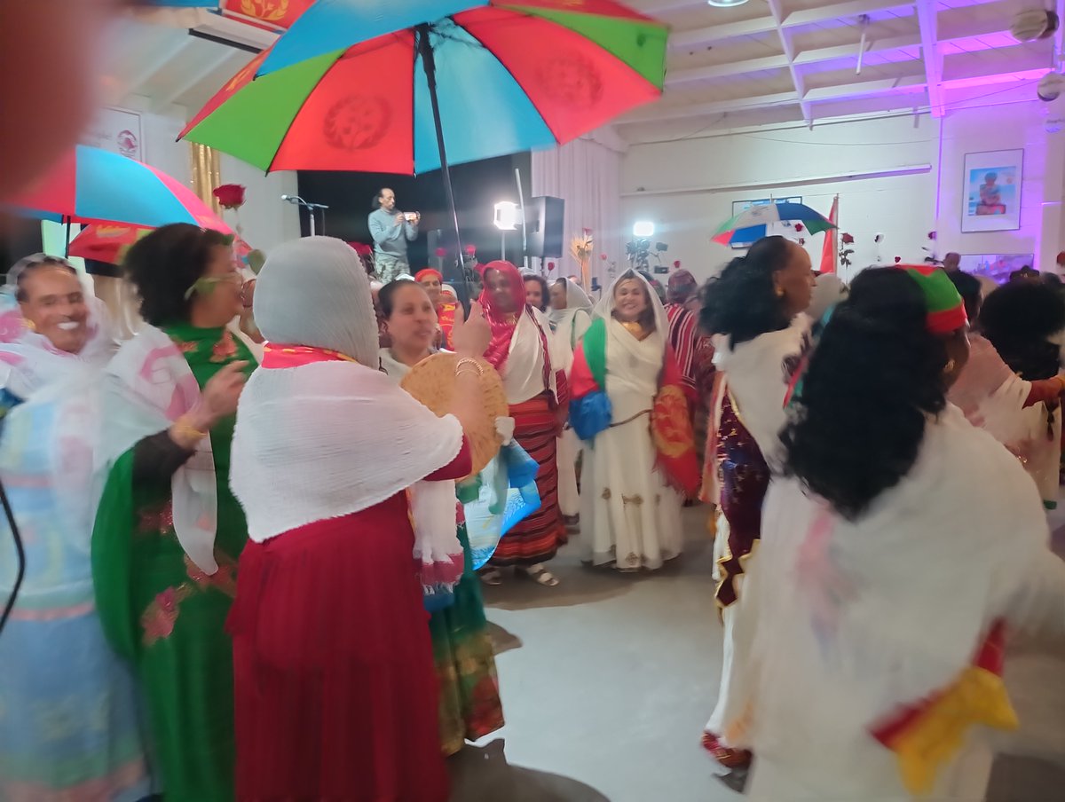 Snaps from last night's gathering of the National Union of Eritrean Women to celebrate International Women 's Day at the Oakland Eritrean Community Cultural Civic Center. No one was frightened. #Eritrea <a href="/EliasAmare/">Elias Amare ኤልያስ ኣማረ</a>