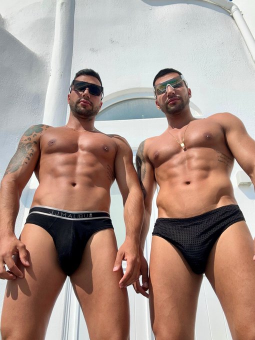 RT if you like your 2 BIG TWINS 😎😎  LIN K on BIO https://t.co/0TGJi9HpHU<a href="/tag/fitness"class="tags"><span>#fitness</span></a>