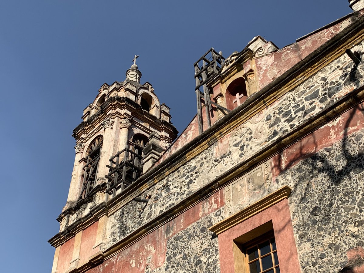 No tarda en que se repita la tragedia en el templo de San Ángel, años en abandono con radiación solar al máximo. #MiPatrimonioNoSeDestruye