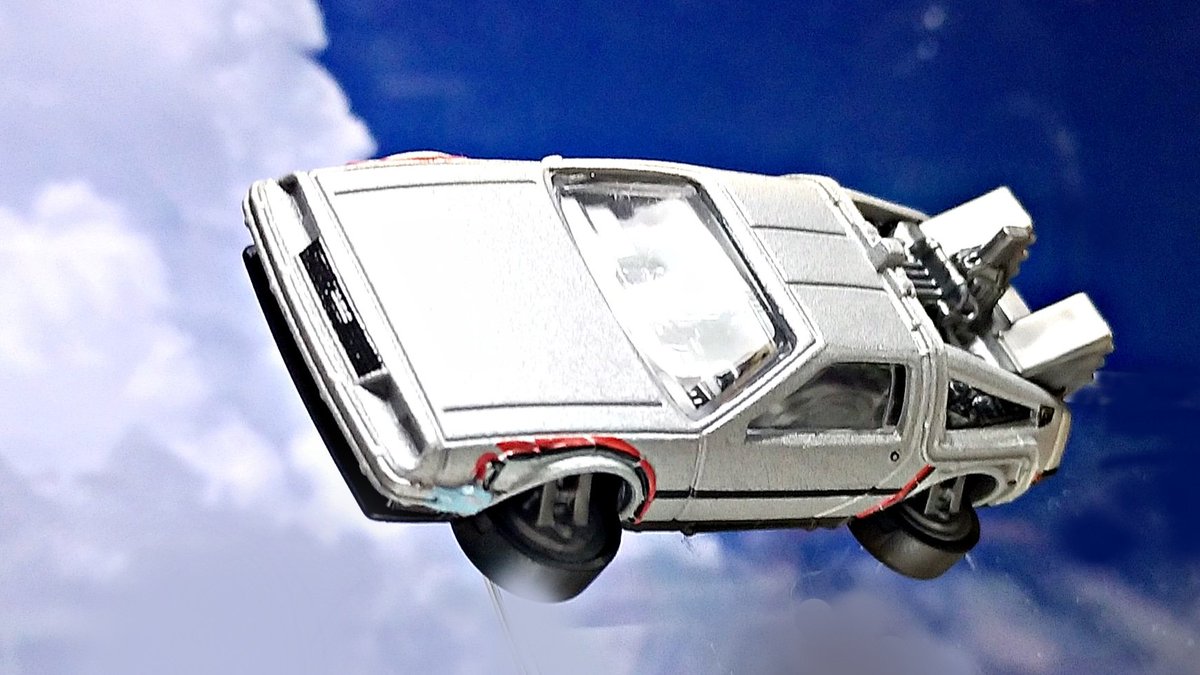 you_kun_jp's tweet photo. おはようございます。今日も元気に！
 #ミニカー #ホットウィール #miniature #modelcar #miniaturecar #hotwheels #backtothefuture #timemachine #hovermode https://t.co/aTnw0zrOwJ