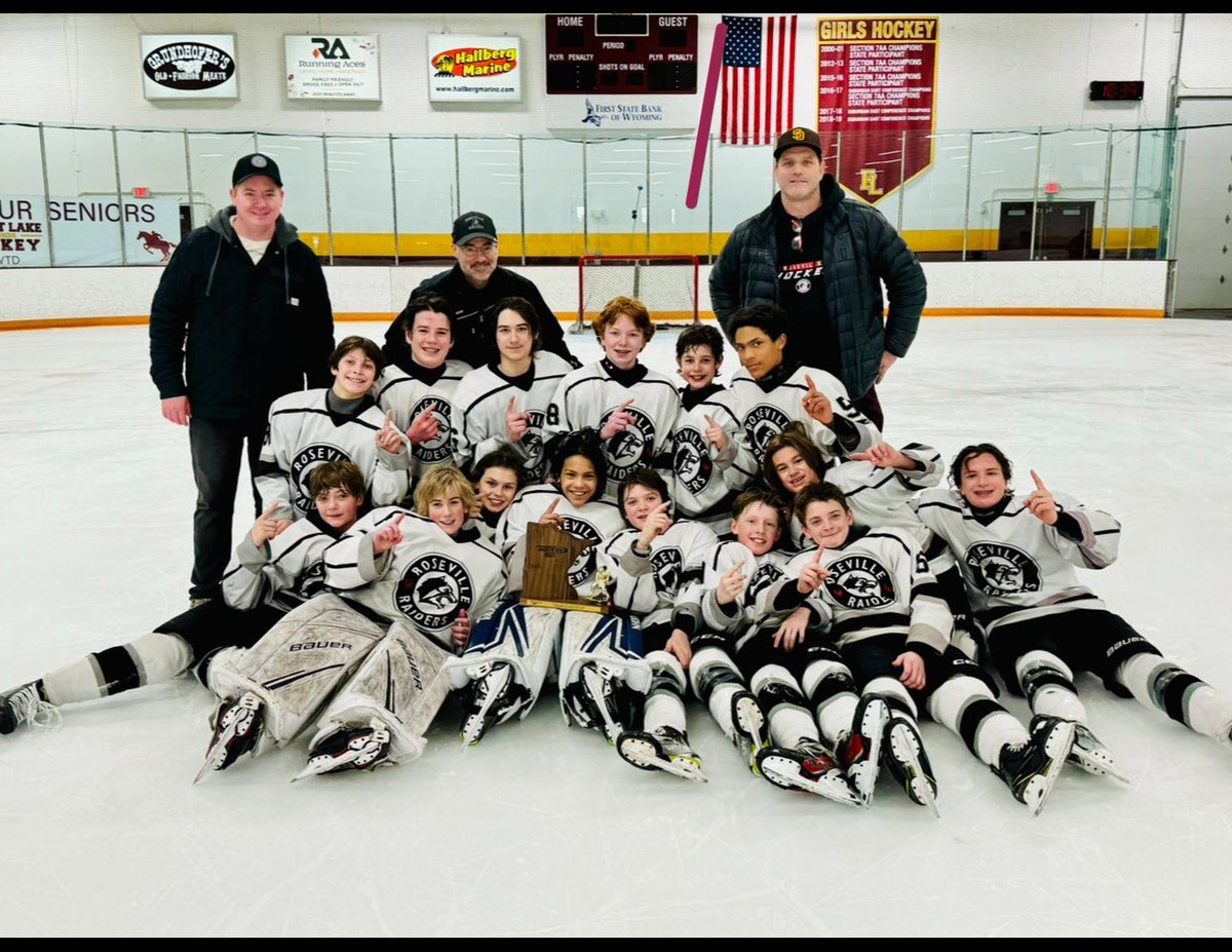 Congratulations to the Roseville A PeeWee team for their incredible #3peat as East Region Champions! 🏆 They punched their ticket to the State tournament with a dominant 7-1 win over Proctor this morning. 🏒 💪🔥 #3peat #drive2state #RaiderNation #StateofHockey