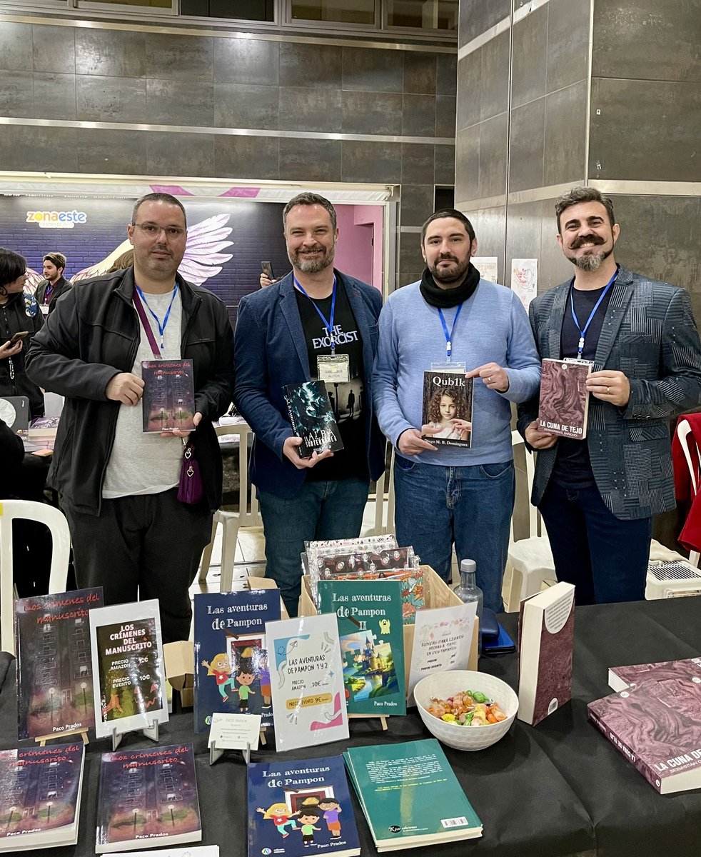 SergioRequejo_'s tweet image. Finalizado el #LibroForumSevilla2024 del que me llevo nuevo lectores, nuevas lecturas y el placer de conocer a grandes autores y compañeros.
Gracias por todo a los organizadores @KmleonBooks
Hasta la próxima edición!