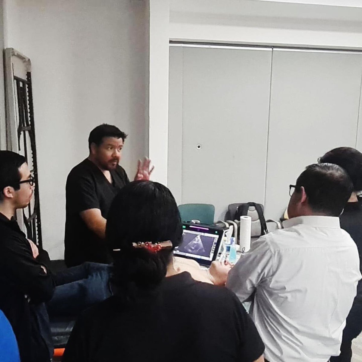 Dr_Dive's tweet image. Gracias #Teleflex por la oportunidad de compartir en #MTY con Curso - Taller Accesos Ecoguiados @hospitalangeles donde asistieron #Anestesiologia #Nefrologia #Neumologia #MedicinaInterna #Urgencias #UCI #Enfermeria #Residentes