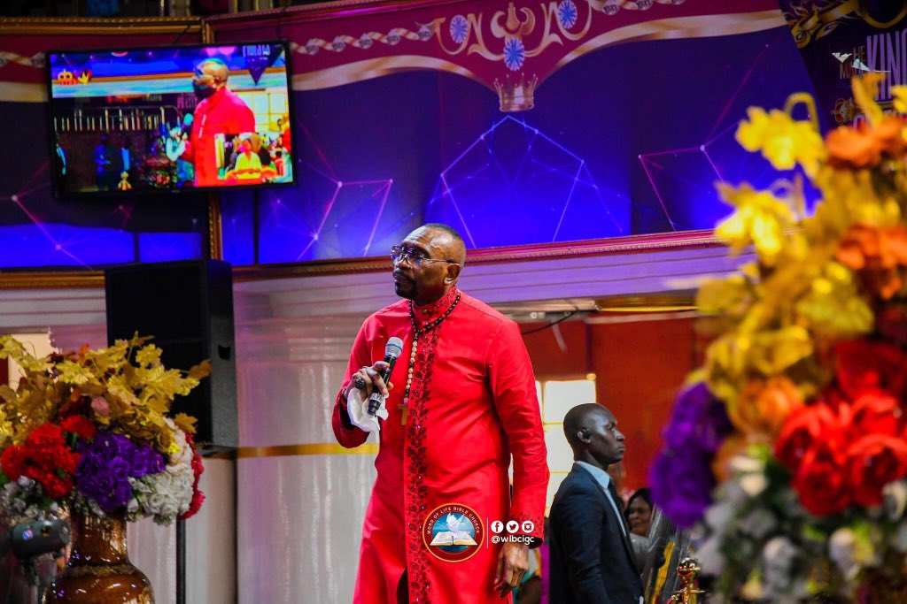 wlbc_phcity's tweet photo. Photo-highlights of today’s Celebration of life service with PAPA AYO ORITSEJAFOR..
An amazing service with an atmosphere of wild jubilations and prophetic declarations for the month of March🔥🔥

#kings&amp;Priest#
#Sundayservice#
#wlbc_phcity# https://t.co/hNqHhSYY8S