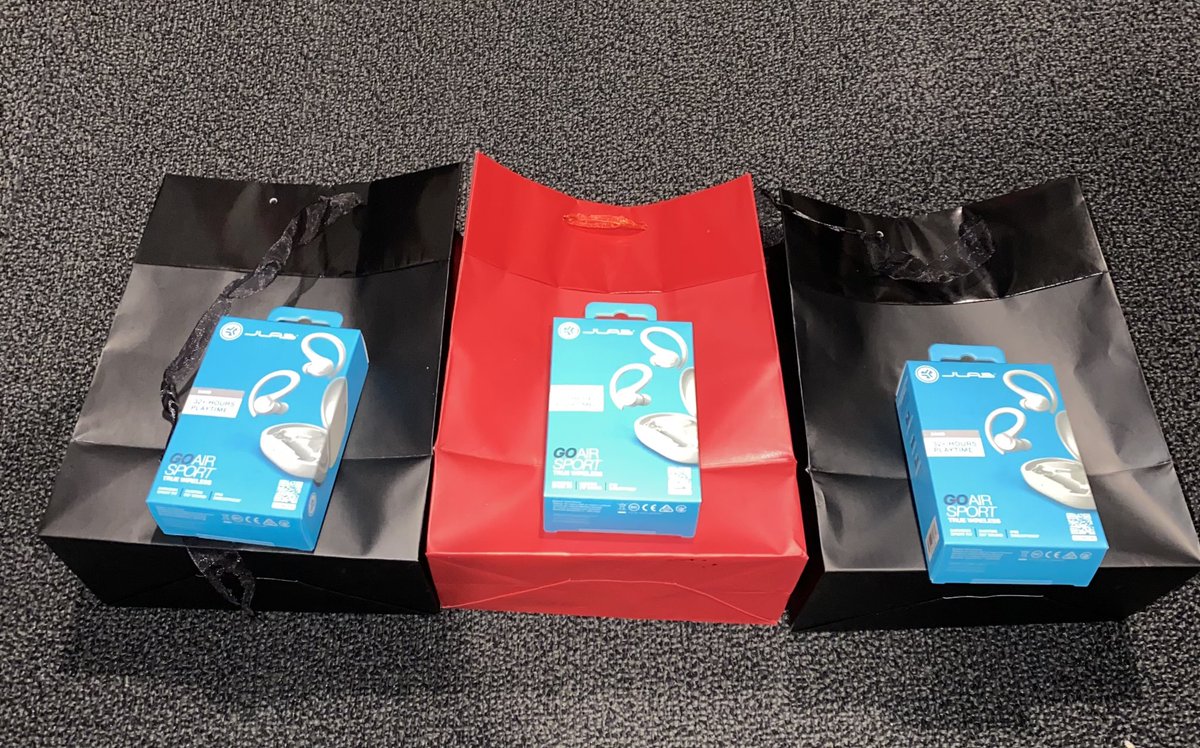 Walk into our locker room for the last home game of the season to find brand new headphones gifted to all of our managers from starting PG <a href="/Bruce2T_/">Bruce Thornton</a> 
Not many people in the world who are as appreciative, caring, and all around genuine as our guy Bruce. We appreciate you 2️⃣‼️❤️