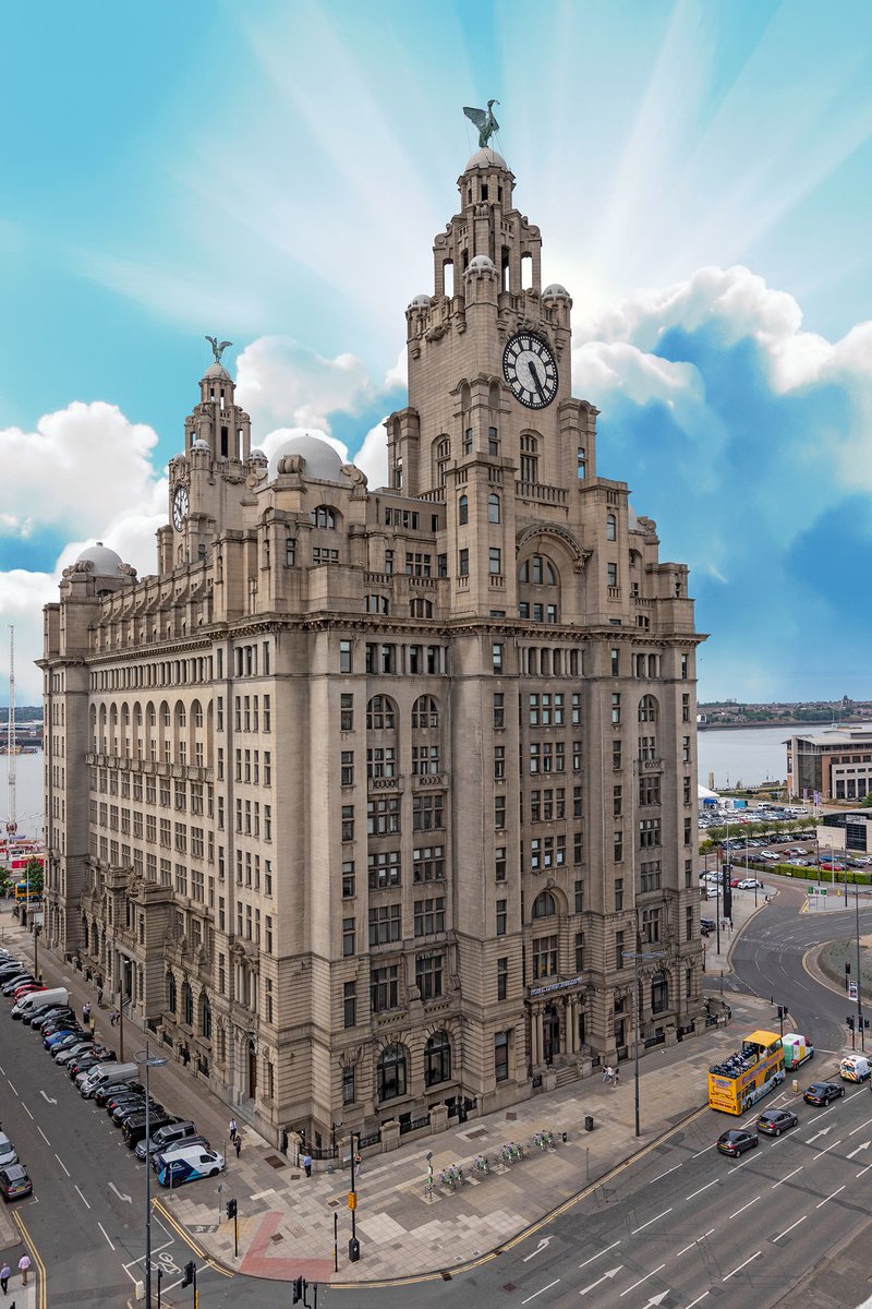 RT and follow (if you haven't already) to win this 12 x 8 inch Royal Liver Building, #Liverpool print. The draw will be on Sunday, 10th March 2024👍