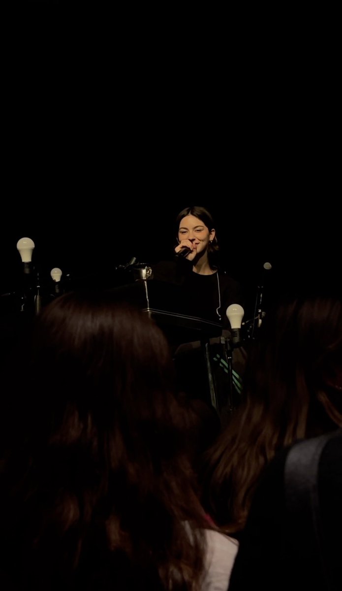 defaultsz's tweet image. my angel 🤍