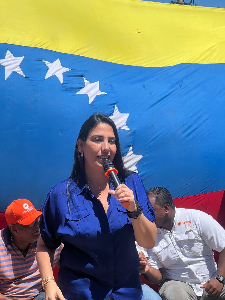 VoluntadPopular's tweet image. ¡Voluntad Popular se organiza con los #ComanditosConVzla!

Nuestros coordinadores políticos @freddysuperlano y Adriana Pichardo estuvieron este domingo en Puerto Cabello, invitando a todos los ciudadanos a sumarse a la convocatoria de nuestra candidata @MariaCorinaYA para…