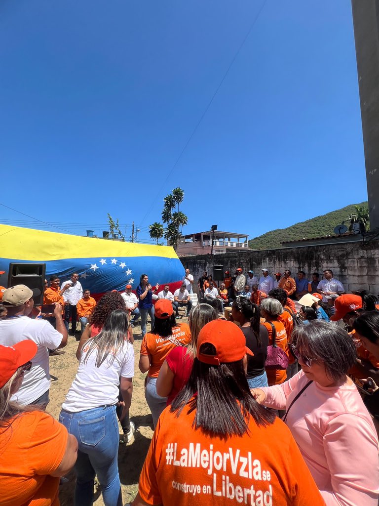 VoluntadPopular's tweet image. ¡Voluntad Popular se organiza con los #ComanditosConVzla!

Nuestros coordinadores políticos @freddysuperlano y Adriana Pichardo estuvieron este domingo en Puerto Cabello, invitando a todos los ciudadanos a sumarse a la convocatoria de nuestra candidata @MariaCorinaYA para…
