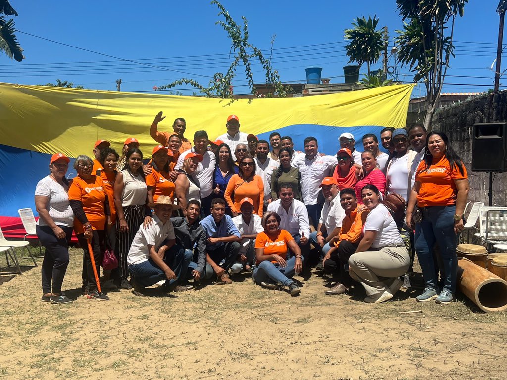 VoluntadPopular's tweet image. ¡Voluntad Popular se organiza con los #ComanditosConVzla!

Nuestros coordinadores políticos @freddysuperlano y Adriana Pichardo estuvieron este domingo en Puerto Cabello, invitando a todos los ciudadanos a sumarse a la convocatoria de nuestra candidata @MariaCorinaYA para…
