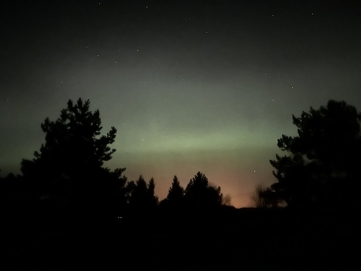 Minge vaadake virmalisi. Isegi kaamerata muljetavaldav vaatemäng!
