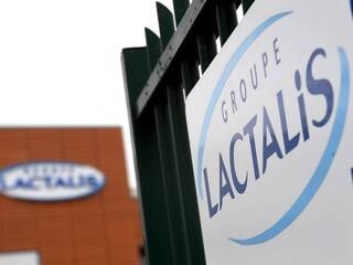 'L'accord entre Lactalis et l'Unell sur le prix du lait soulève des questions sur l'équité pour les éleveurs. #Lactalis #Unell #PrixDuLait'