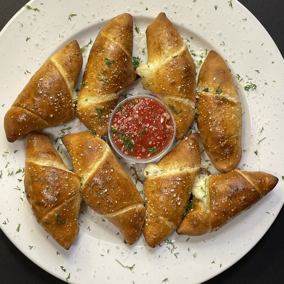 Indulge in the savory delight of pepperoni rolls – a timeless classic for any occasion. 😋🍕 #PepperoniPerfection #ComfortFood #FoodieFaves