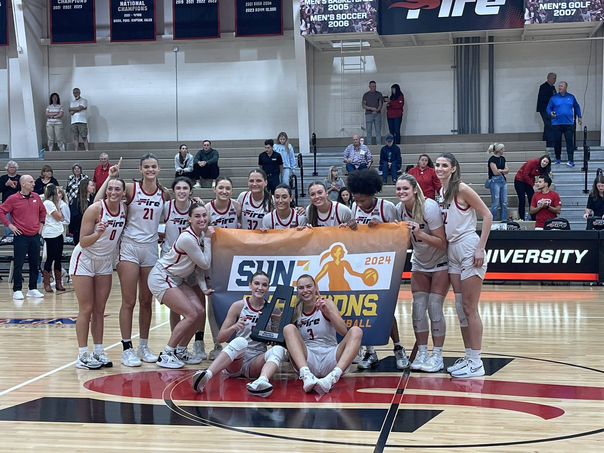 CoachKimJones's tweet photo. Congratulations to Southeastern’s Womens Basketball Sun Conference Champions!
Now on to the 64!!!
Lets GO 🔥
#11thatsourgirl🏀❤️ https://t.co/oLqTqO3SaA