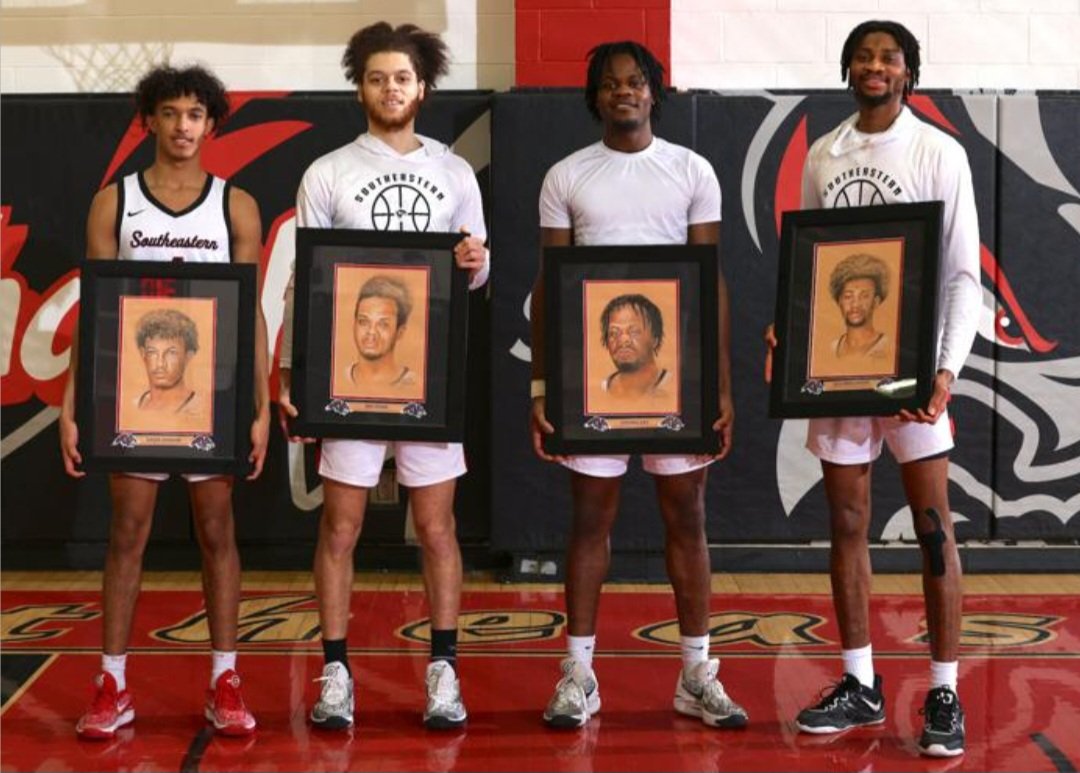Last night we honored our Sophomores🖤
Kaden Johnson+Max Ekono+Raphael Gay+Olajuwon Ibrahim🏀💪