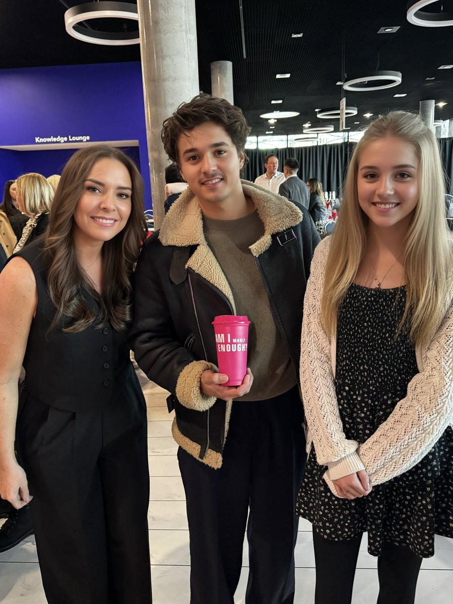 We met @TheVampsBrad and we want to ‘SHOUT ABOUT IT!’ 🩷 Not only the new celebrity ambassador for @Bham_Childrens but also a genuinely lovely person. Thank you Bradley for supporting our campaign to challenge the stigma surrounding #malementalhealth