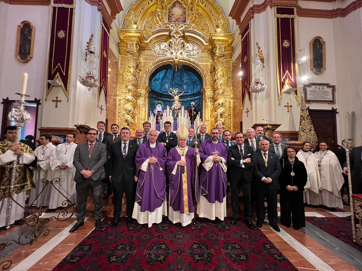 Hoy hemos acompañado a los hermanos de la querida @HdadCachorro en su Función Principal de Instituto. Gracias por acogernos en un día tan señalado para vuestra hermandad.