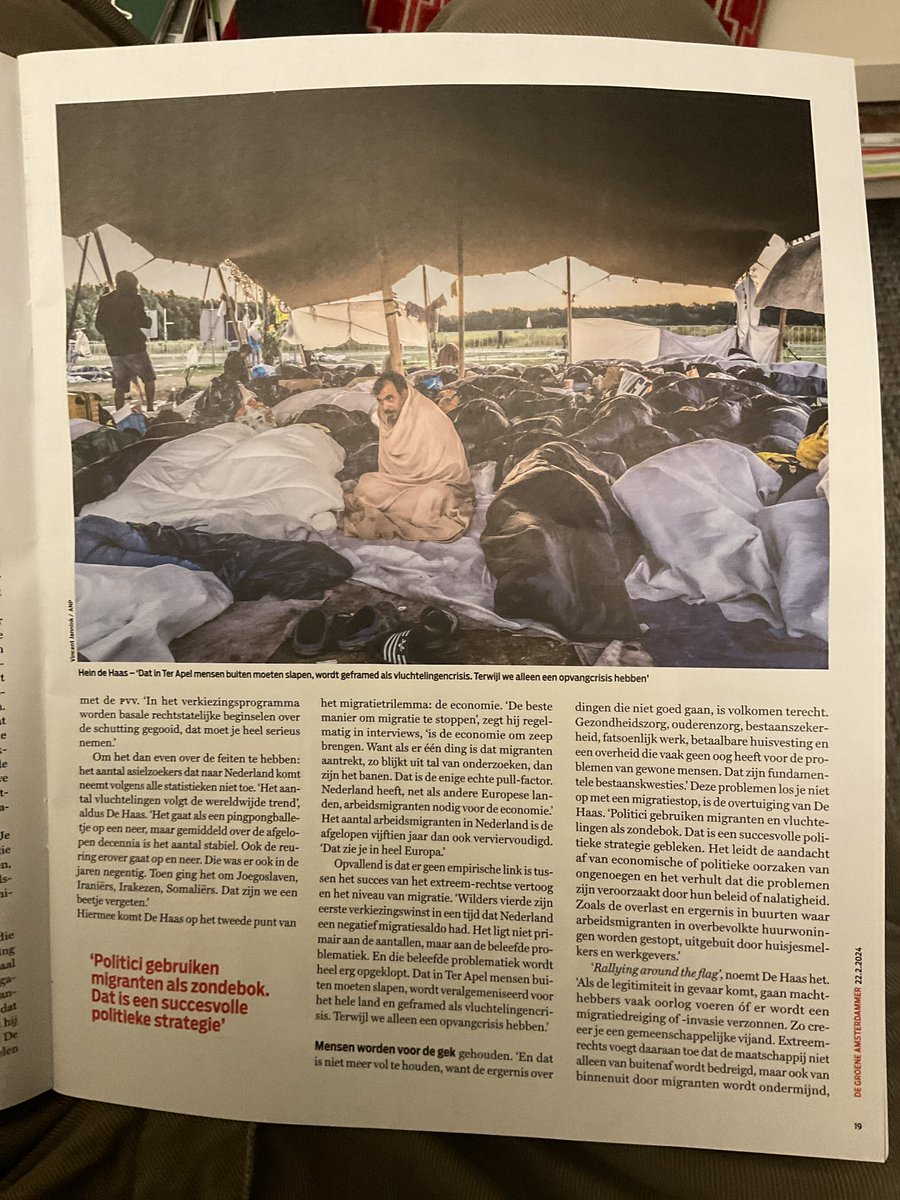 DuijnhovenHd's tweet photo. Dat is natuurlijk wat anders dan wat er aan de informatietafel gebeurt. Ik vrees dat het intellectuele niveau daar niet erg groot is.
Heerlijk artikel over @heindehaas en zijn boek; dat helaas nog steeds niet genoeg doorklinkt. https://t.co/nu8cCYPU3x