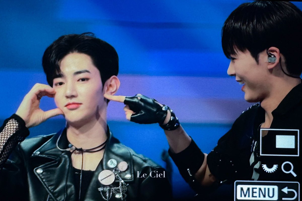 happy one year... 😭🫳🏻