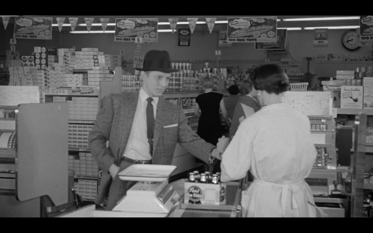 NoirAlleyAtNoon's tweet image. Pabst Blue Ribbon! DRINK!
#DarknessAtNoon #AStrangeAdventure