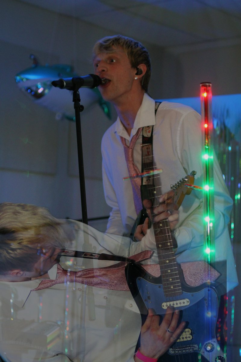 VideoClubReject's tweet image. DIY Prom | Leisure Hour