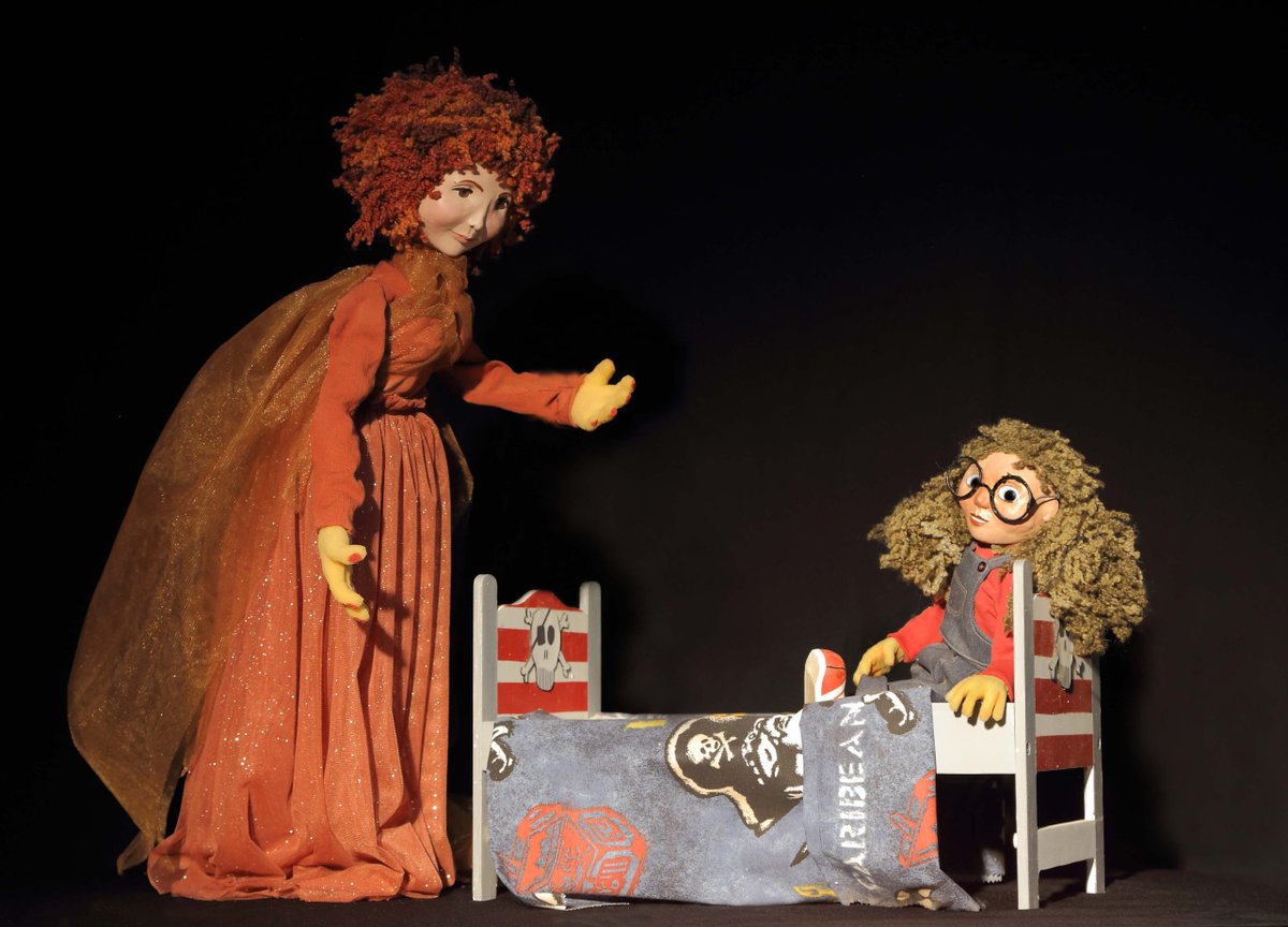 AMETS PIRATA (Txontxongiloak).
Martxoak 10 igandea. 18:00etan.
Antsoaingo Antzokian.
Sarrerak hemen salgai:
es.patronbase.com/_AnsoainEu/Sea…
Euskaraz bizi!