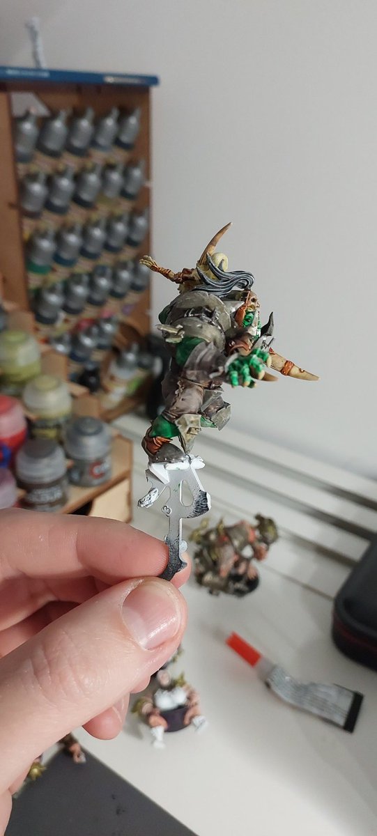 PatrykWiczling's tweet photo. Painting miniatures Blood Bowl Star Player VARAG GHOUL-CHEWER #WarhammerCommunity
#bloodbowl 
#starplayer
@thearmypainter @warhammer @bloodbowl https://t.co/4pDIYf32YE