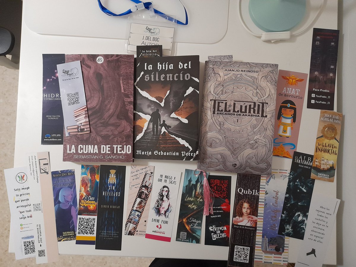 JdelBoc's tweet image. Todo esto me he llevado del #LibroForumSevilla2024 
He escogido tres para traer a casa, pero todos son geniales 🤩