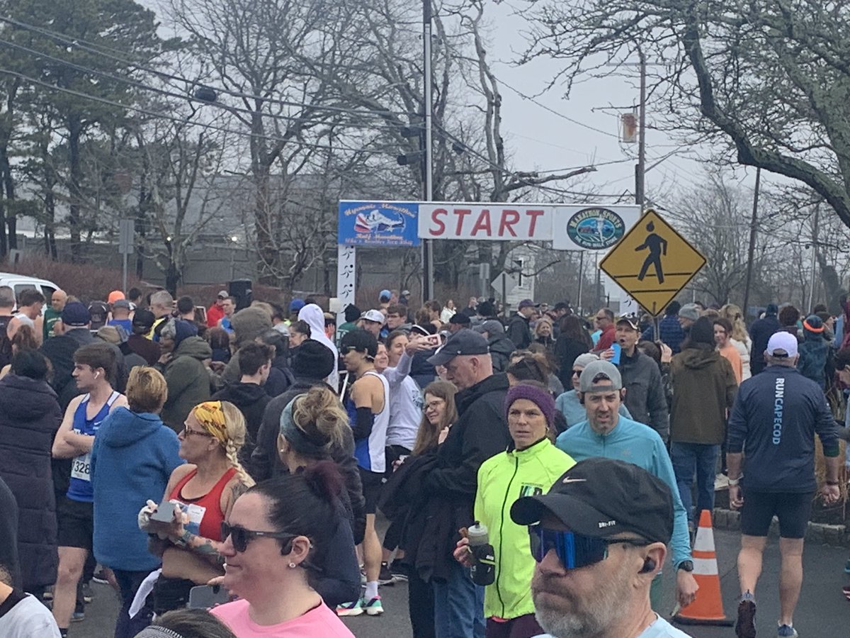 Excitement at the start of the Hyannis Marathon, Half Marathon and 10k!