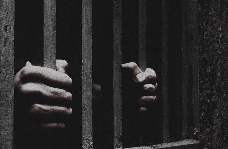 "Ömür boyu yalnız kalmayı isteyecek kadar çok incindim."