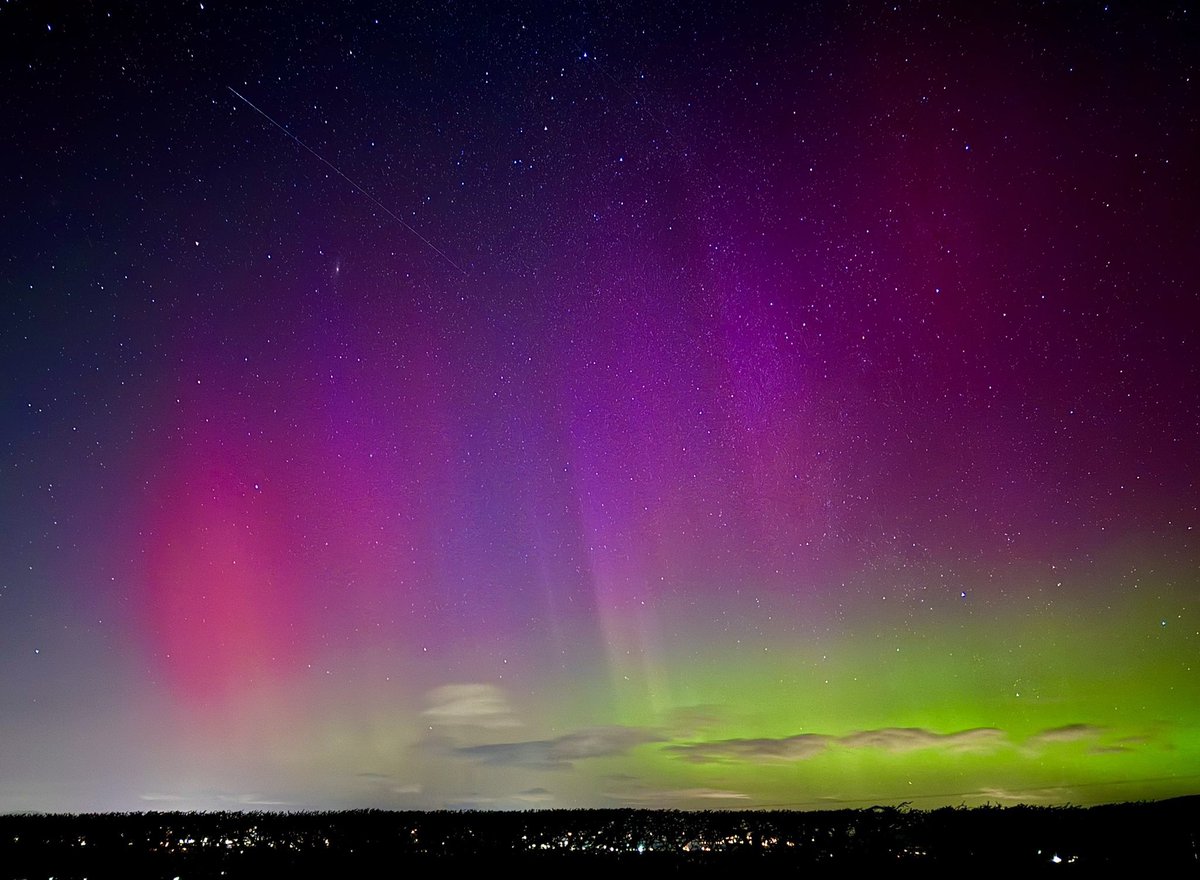 Stunning views of the Aurora Borealis tonight from the Sperrins! 📸 Rachel Cassidy • @cassidy_rachel
