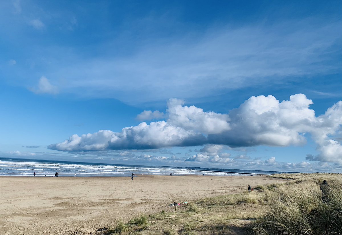 Stunning day at the beach ☀️

#grateful #sundayvibes #beach  #familytime