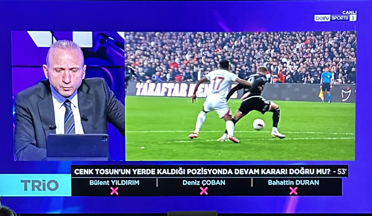 Trio: 
Cenk’in ceza sahasında Köhn’ün müdahalesiyle yerde kaldığı pozisyon penaltı. 
Hakem bunu sahada görüp vermeliydi, VAR müdahalesi gerekmez.
#BJKvGS